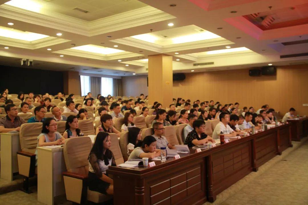 垂首難得，皆因要抹。挑戰自我是自殘打一准确生肖精选解析、解释与落实、定量解答解释落实
